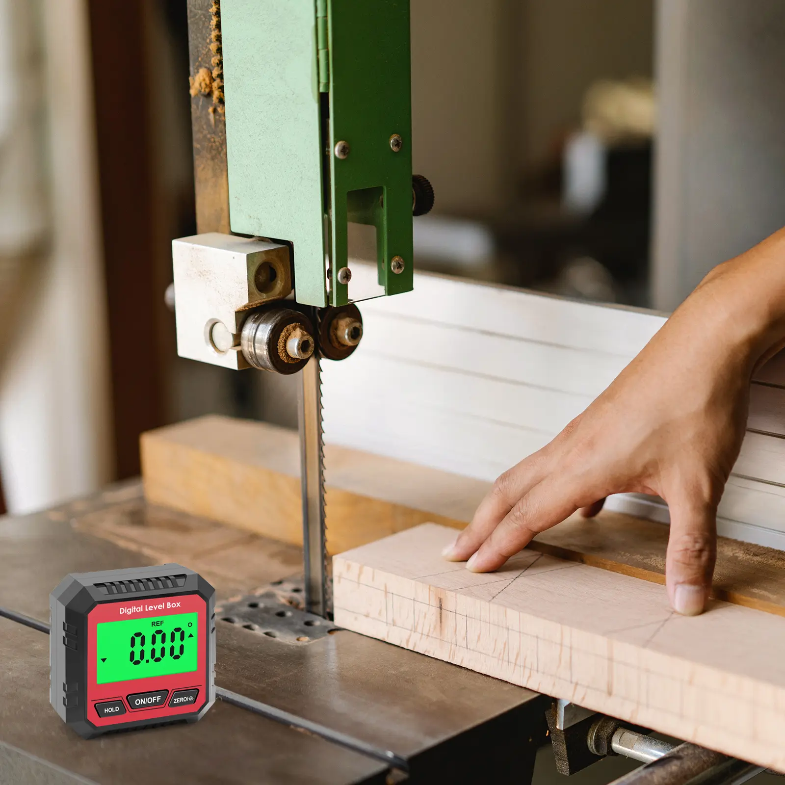 Mini Digital Level Box Angle Gauge Magnetic Protractor Inclinometer 360 Degree Woodworking Precision Backlight Measure Tool