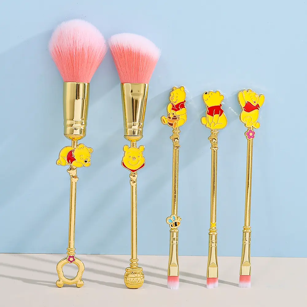 5pcs Pooh Bear Makeup Brush Cartoon Eye Shadow Brush Powder Painting Cartoon Eyeliner Brush Set Girl Toy Gift