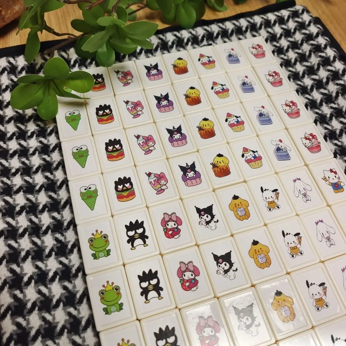 64+1 Seaside Escape Game Sanrio Hello Kitty Mahjong Set Entertainment Board Game 1/2 Players Funny Table Game Party Kids Toy
