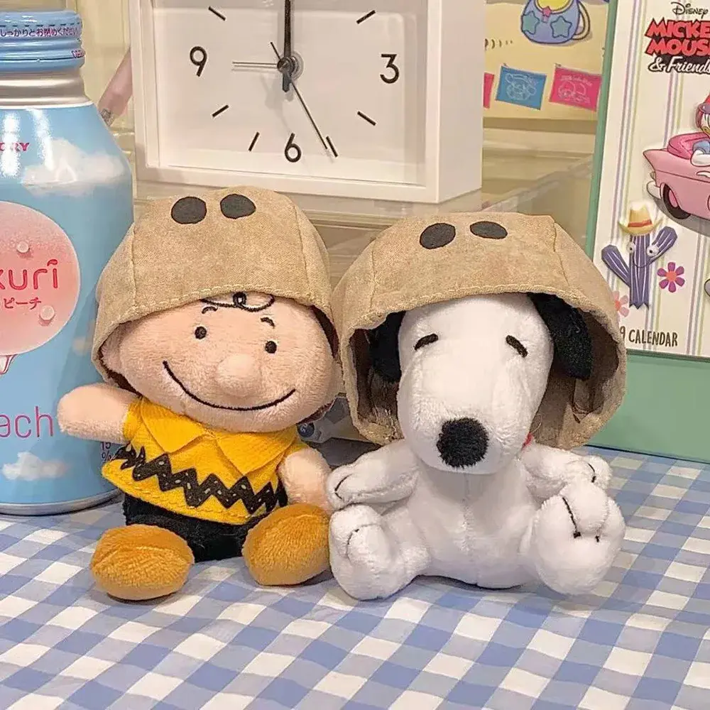 Snoopy Charlie Brown Anime Toy Pendant Cartoon Doll Keychains Bags Accessories Fashion Car Keyrings Christmas Gifts For Friends