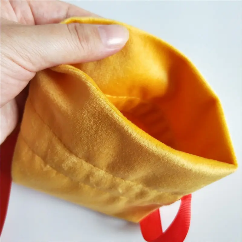 Animal Crossing Kawaii Hand Bags Anime Cosplay Short Plushes Coin Purse Cute Drawstring Bags Earphone Storage Bag Kids Toys Gift
