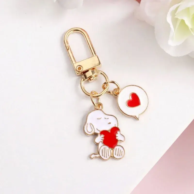 New Cute kawaii creative Snoopy anime characters peripheral backpack pendant simple and personalized versatile keychain pendant