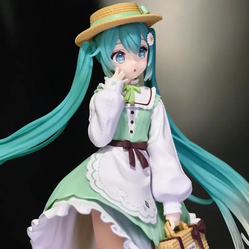 18cm Fashion Hatsune Miku Anime Figure Cheerleader Hatsune Miku Action Figures Kawaii Girls Figurine PVC Collection Model Toys