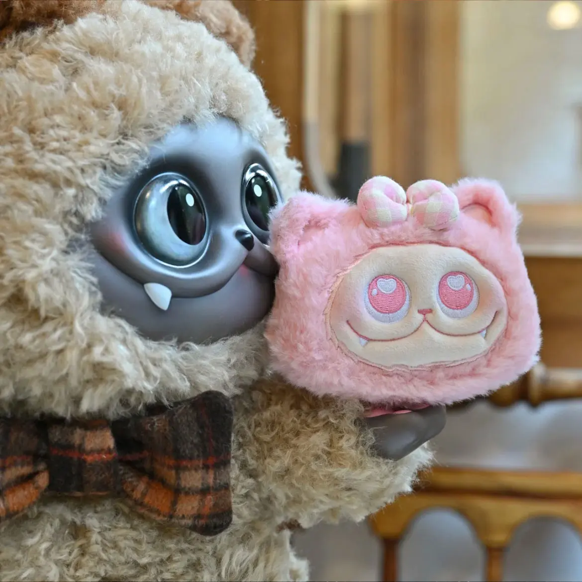 GIGGLE UTOPIA Multi-functional Wallet Hanging Toy