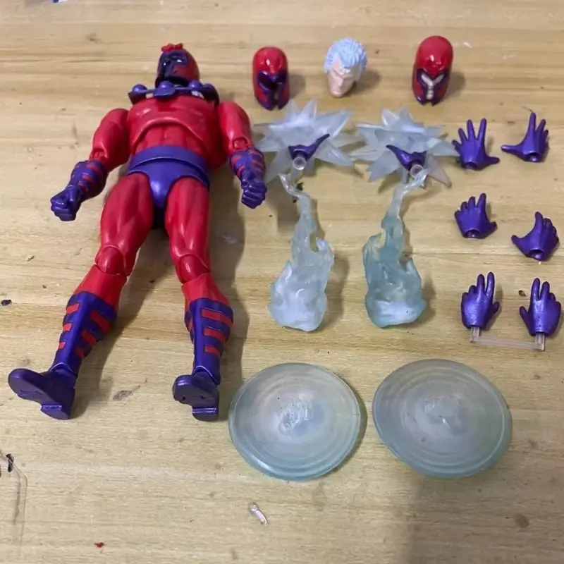 In Stock Mafex X-Men Anime Action Magneto Figure 4 Head Variants Collectible Toy Figurine Boys Desk Decoration Ornaments Gift