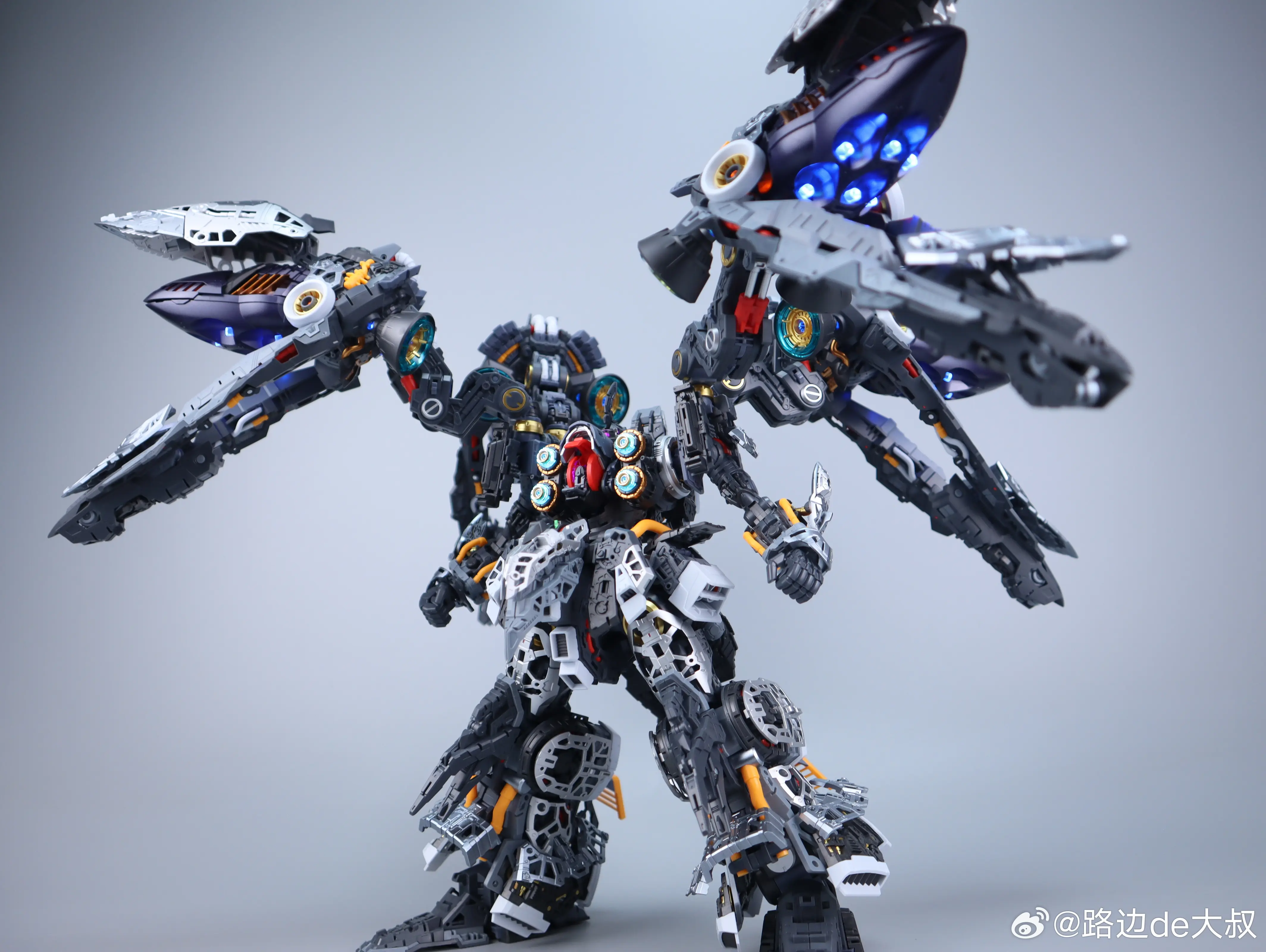 In Stock AXIS MODEL MG 1/100 Assembly Model Kit OSIRIS AERIAL DOMINATOR Collection Action Figures Plastic Model Customized Toys