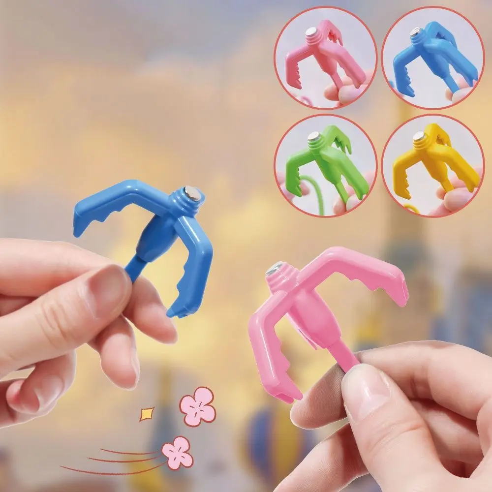 Hand Eye Coordination Spring Claw Hook Easy To Use Plastic Hook Claw Scalable Claw Toy Colourful Magnetic Attraction