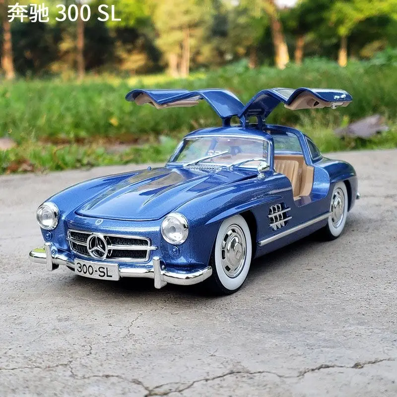 1:24 Scale Car Model Mercedes Benz 300SL Alloy car Model Classic Vintage Diecast Metal Sound Light Collecties Childrens Toy Gift