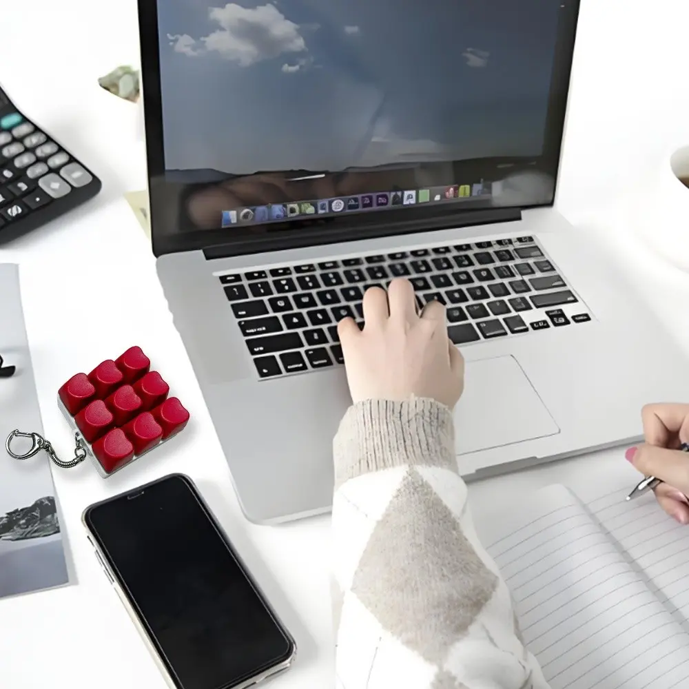 Relaxing DIY Keyboard Fidget Keychain Keys Button Keycap Finger Keyboard Cap Pass The Time 9Keys Clicker Toy