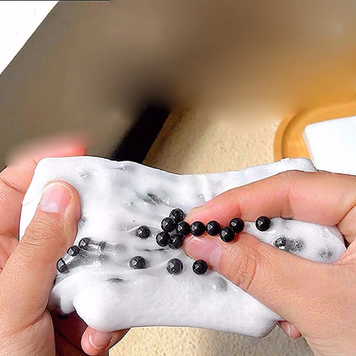 Squeezing pimples, relaxing toys, pinching, pranking, funny toys, intense fear, obsessive-compulsive disorder, venting