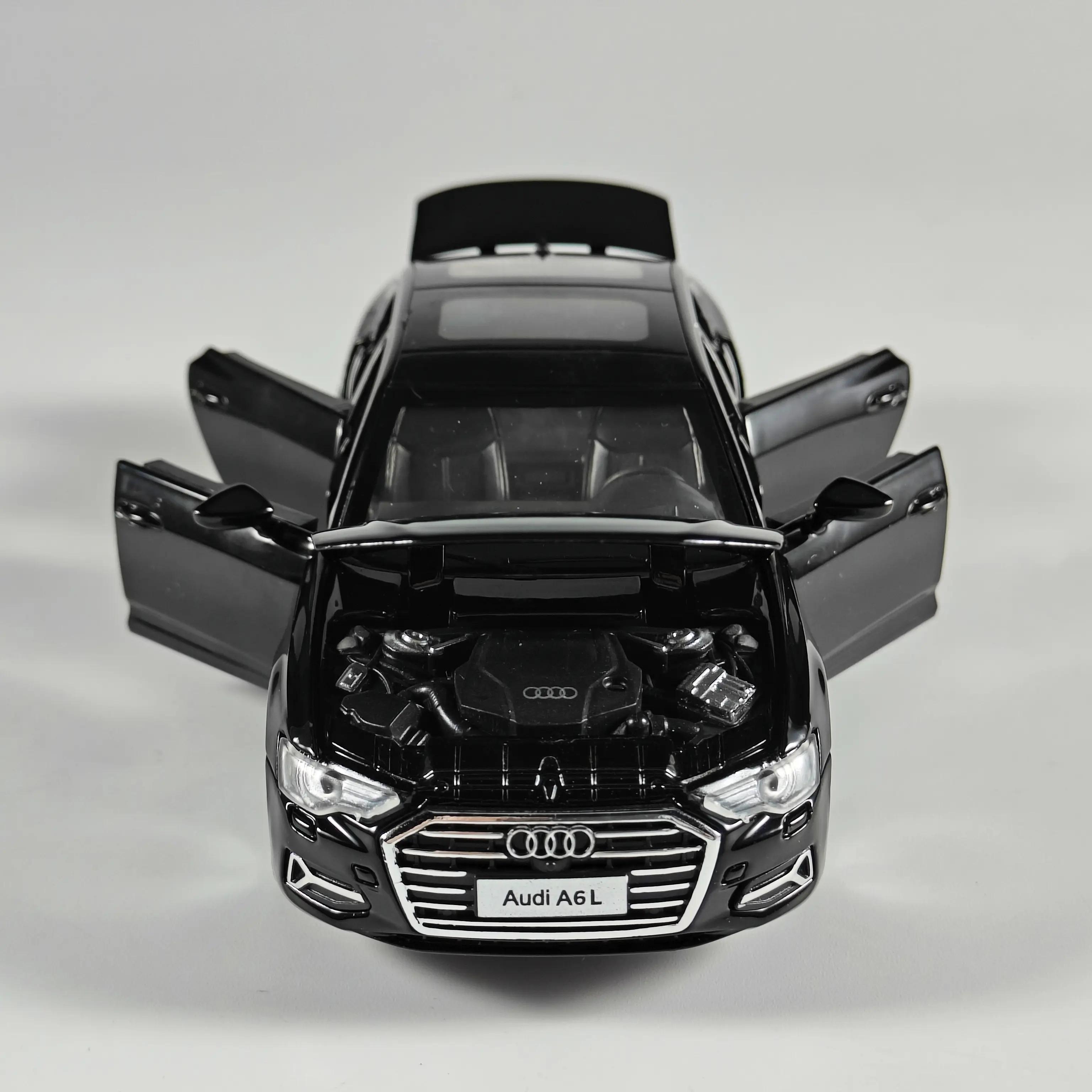 1:32 Audi A6L Luxury Midsize Sedan Alloy Metal Diecast Model Car Feelings Hobbies Collection Miniature Present With Boyfriend