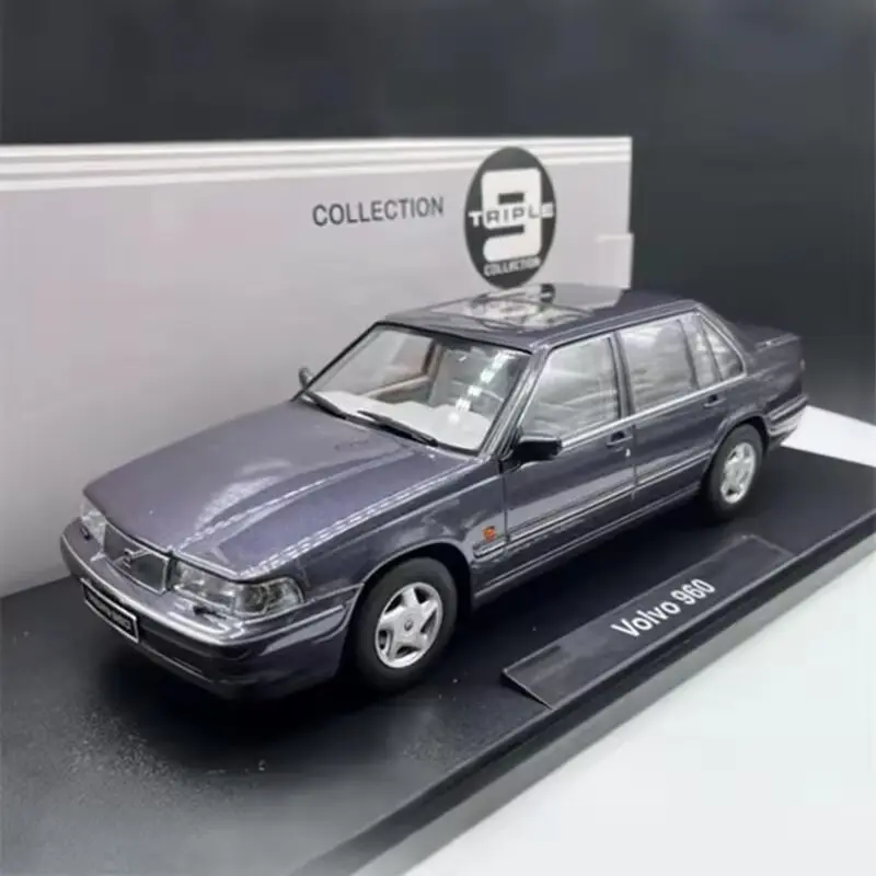 1:18 Volvos 960 Alloy Classic Luxy Car Model Diecast Metal Retro Old Car Vehicles Model High Simulation Collection Kids Toy Gift