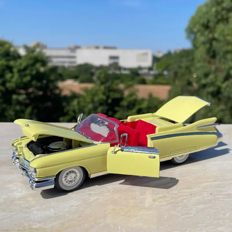 Diecast 1:32 Scale Cadi Classic Car Alloy Simulation Car Model Classic Adult Collection Static Display