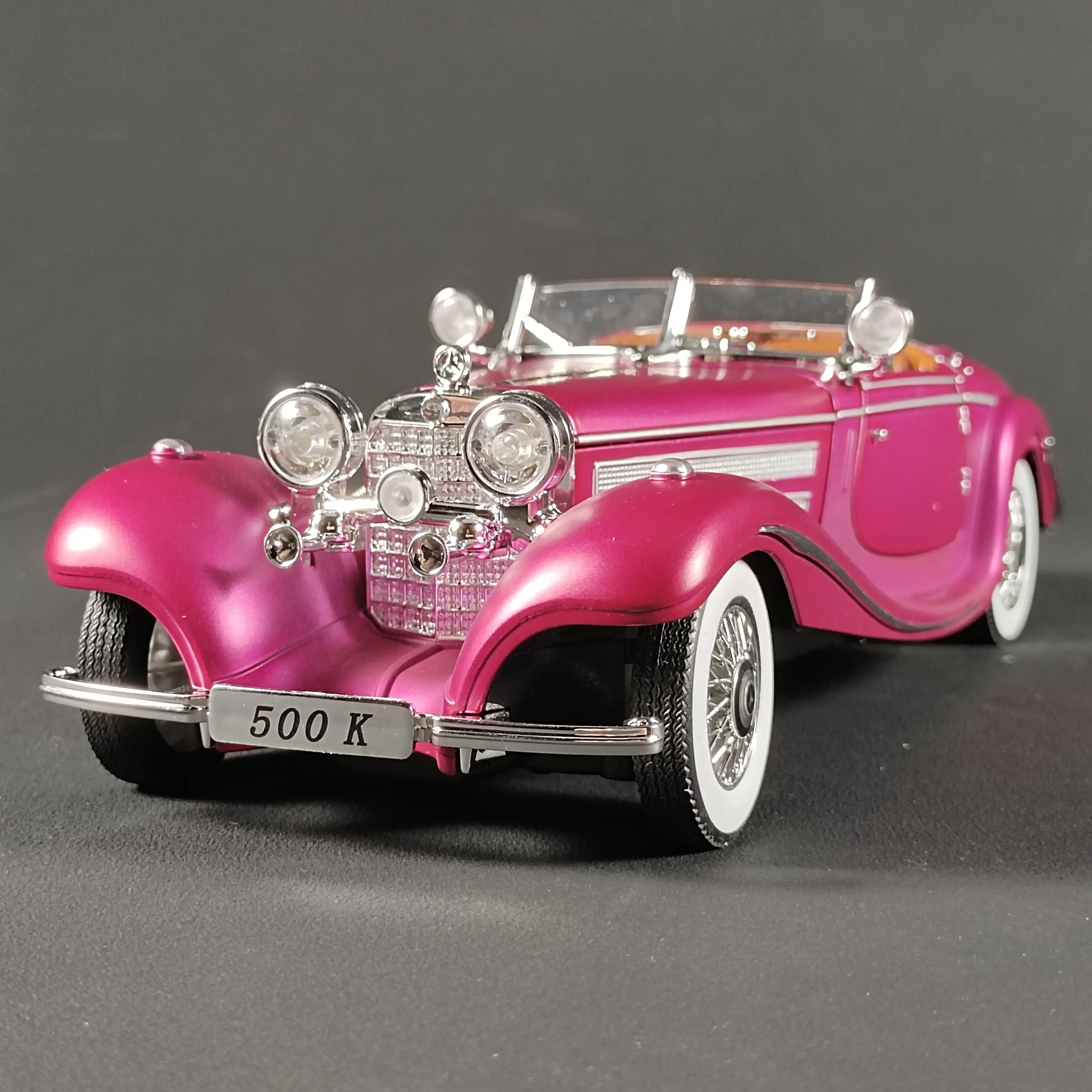 Retro Car 1:24 Scale Mercedes Benz 500K Metal Alloy Diecast Toys For Children Collect Hobby Model Ornaments Gift For Friend Boys