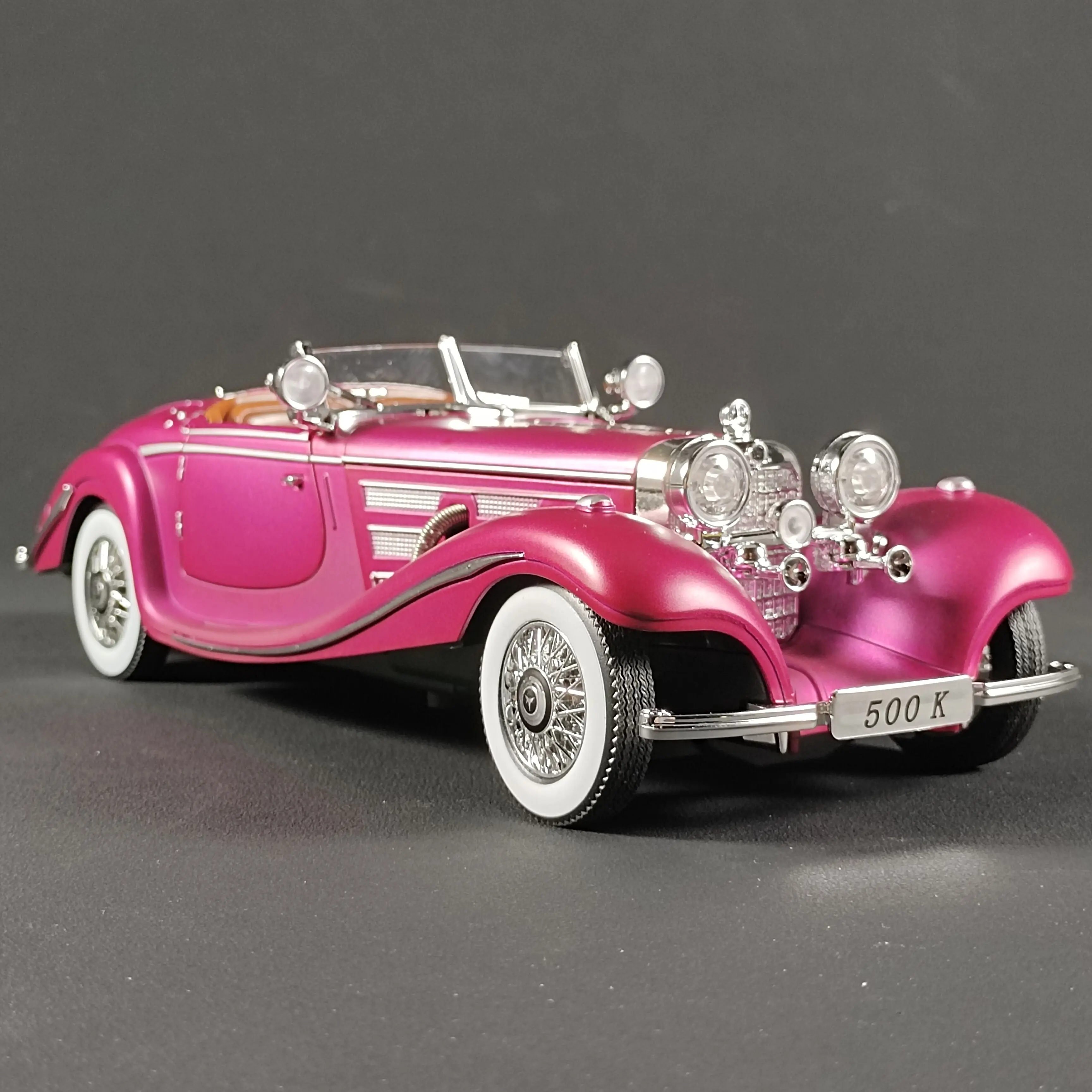 Retro Car 1:24 Scale Mercedes Benz 500K Metal Alloy Diecast Toys For Children Collect Hobby Model Ornaments Gift For Friend Boys