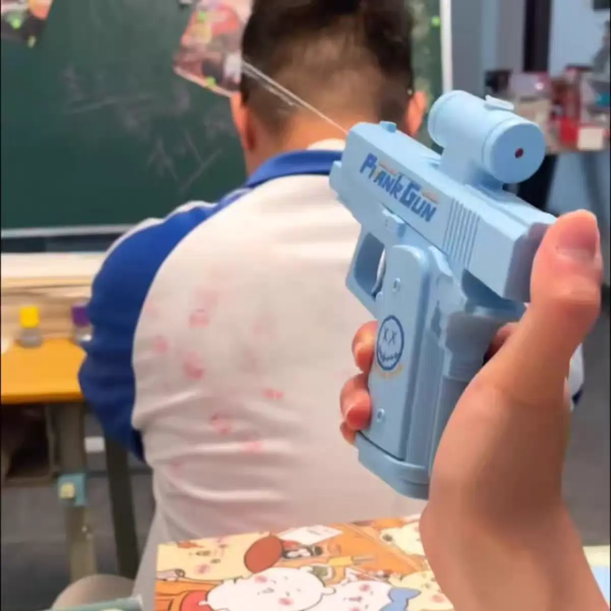 Creative Double-Sided Water Gun Prank Outdoor Water Spray Mini Water Play Toy Prank Gun Water Fight Equipment Toys