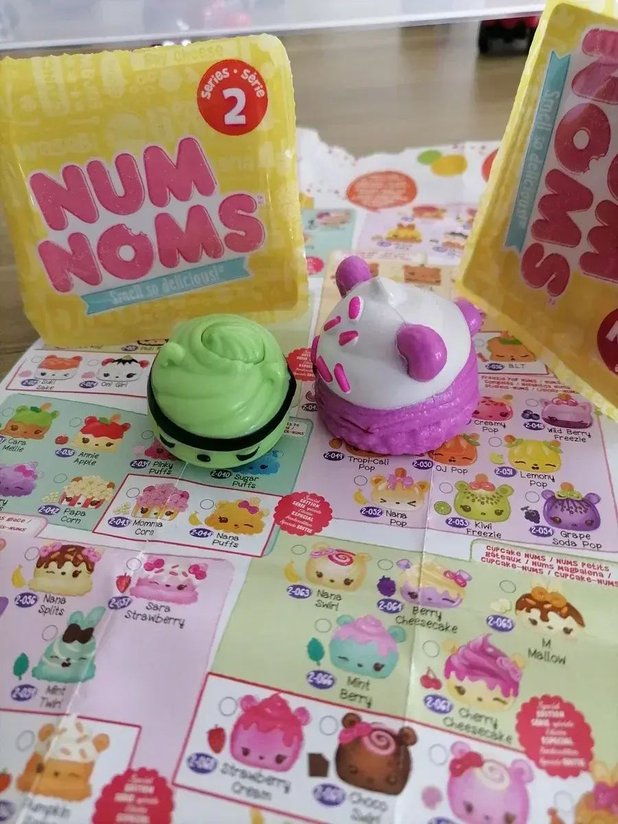 NUMNOMS Fragrance Dolls Blind Box Toy Collection Cute Animal Model Lovely Lipgloss Stamp Children Birthday Gifts