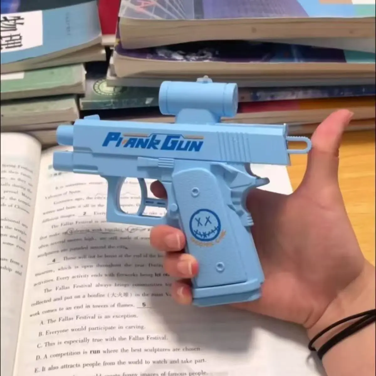2025 New Outdoor Portable EDC Double-sided Reverse Water Gun Prank Reverse Water Spray Toy Creative Gift Tool