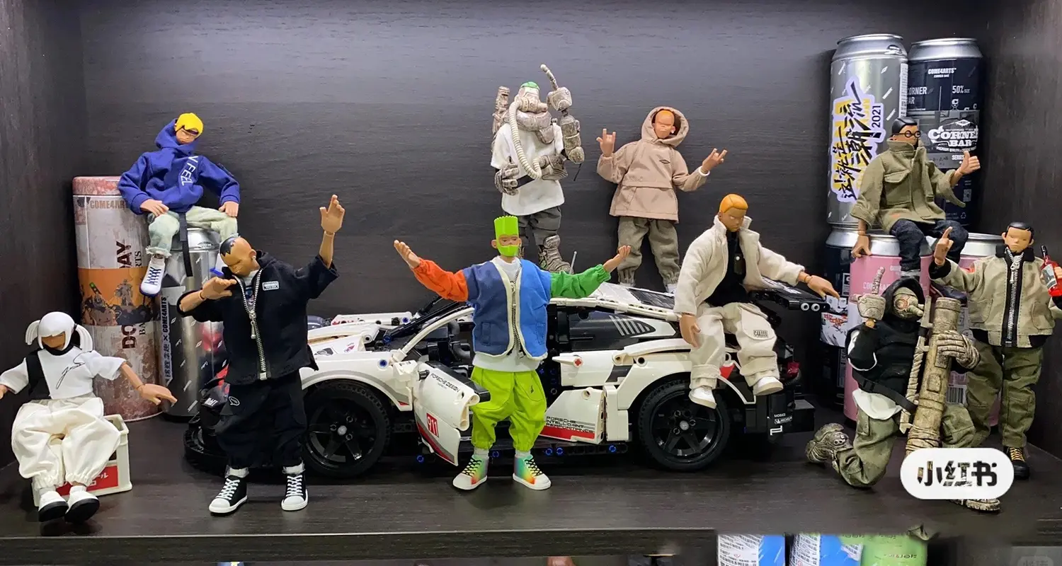 Come4arts Action Figures Hip-Hop Street Dance Series Anime Trendy  Fashion Doll Toy Collection Model Toys For Boys Gift