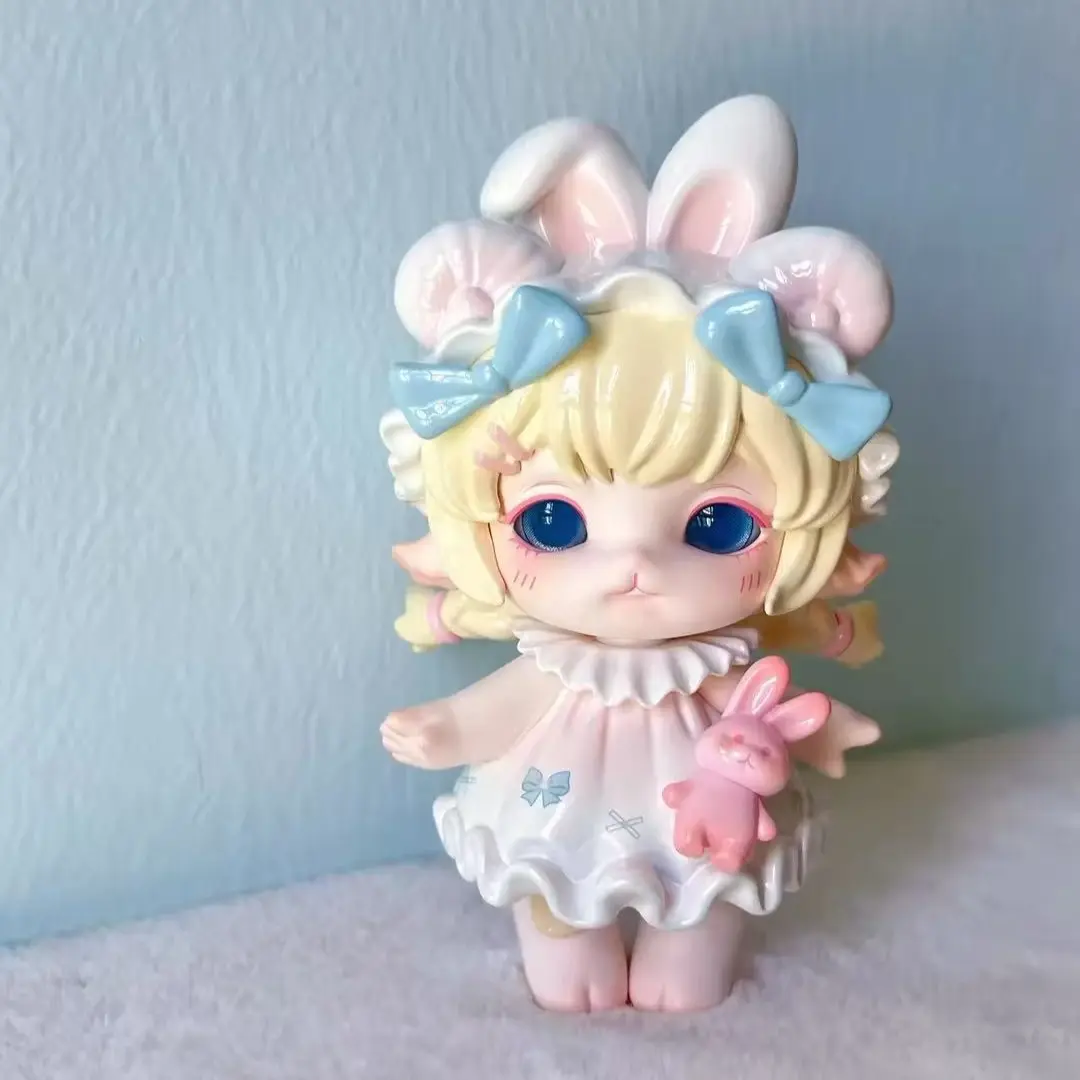 Mimia Cute Girl Figure Very Kawaii Little Cutie Doll Lolita Skirt Long Hair Designer Toys Gift Box Art Toy Collection Decoration