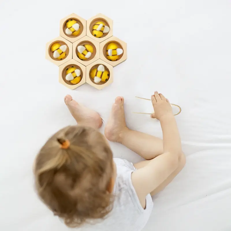 Wooden Puzzle Bee Toys Montessori Toys for Baby Fine Motor Skill Toy Baby 0 12 Months Matching Games Early Educational Toys Gift