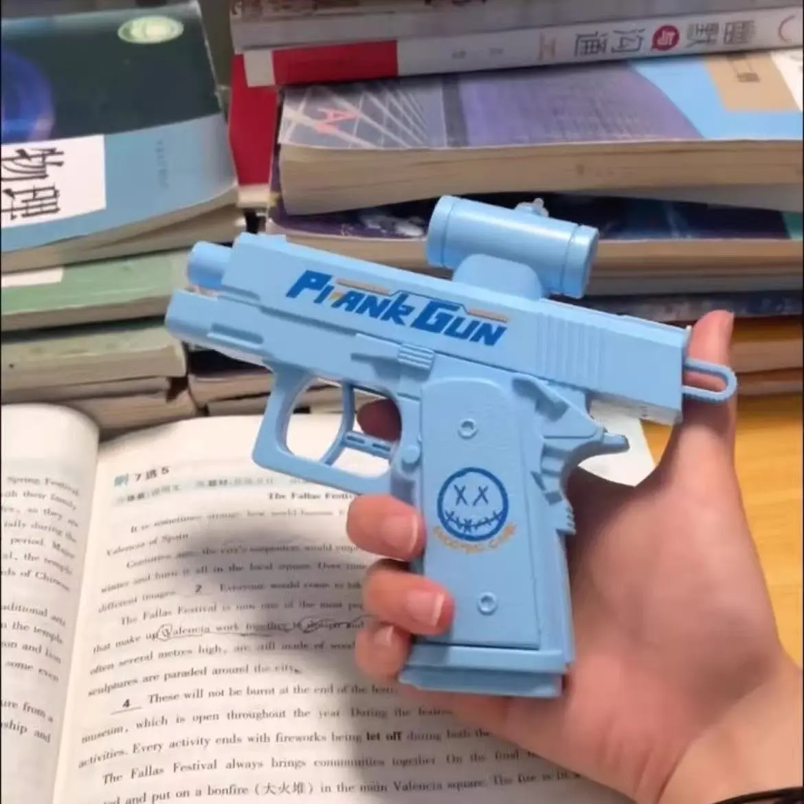 Creative Handheld Manual Two-Way Water Gun Funny Summer Seasides Outdoor Pool Water Toy Reverse Water Spray Prank Watergun Toy