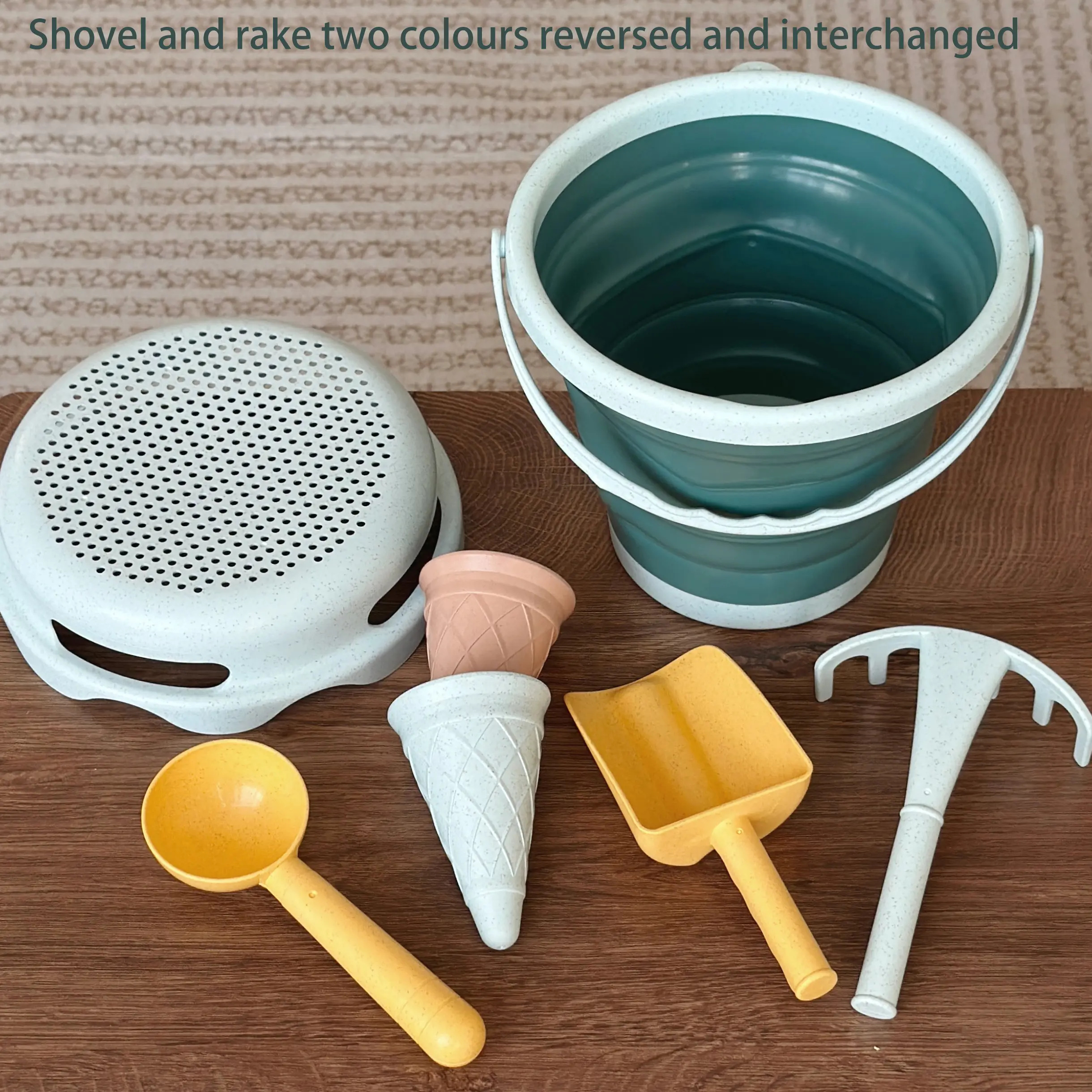 Beach Toys Collapsible Bucket Collapsible Carrying Bucket Sand Bucket 7-in-1 Toys, Shovel Rake Ice Cream Toys Kids Beach Toy