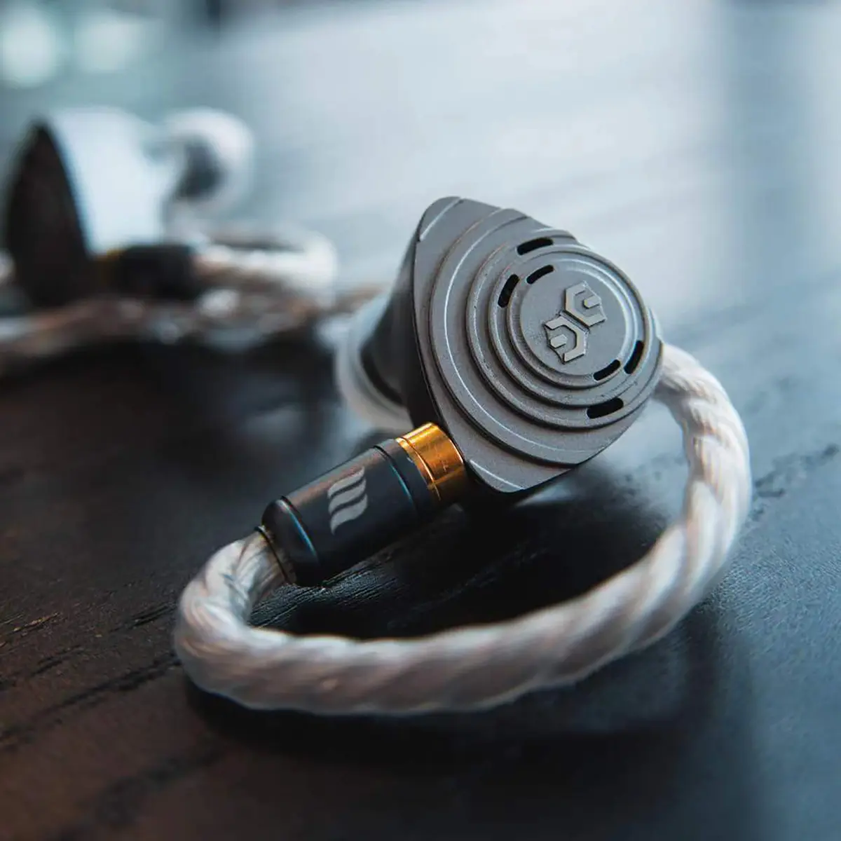 Elysian Acoustic Labs Pilgrim 1 LSR DD+3 Sonion BA HiFi Wired In Ear Monitors Detachable PentaconnEar Interface Music Earphone