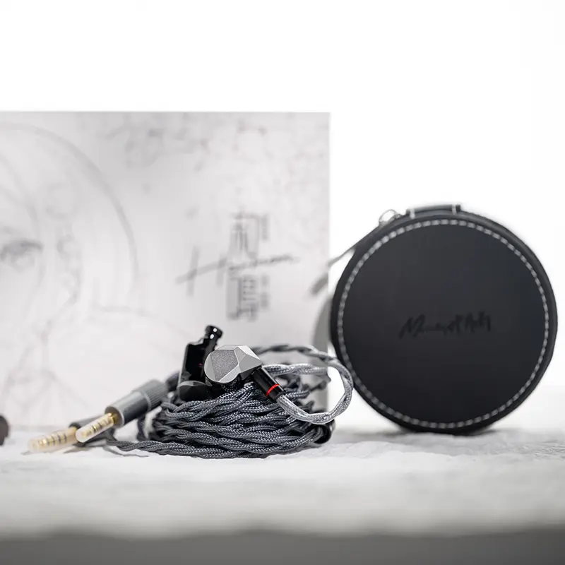MOONDROP Harmon earphone In-ear Monitors Coaxial Four-Cavity Frequency Crossover Three Dynamic Drivers 4.4mm/3.5mm Plug