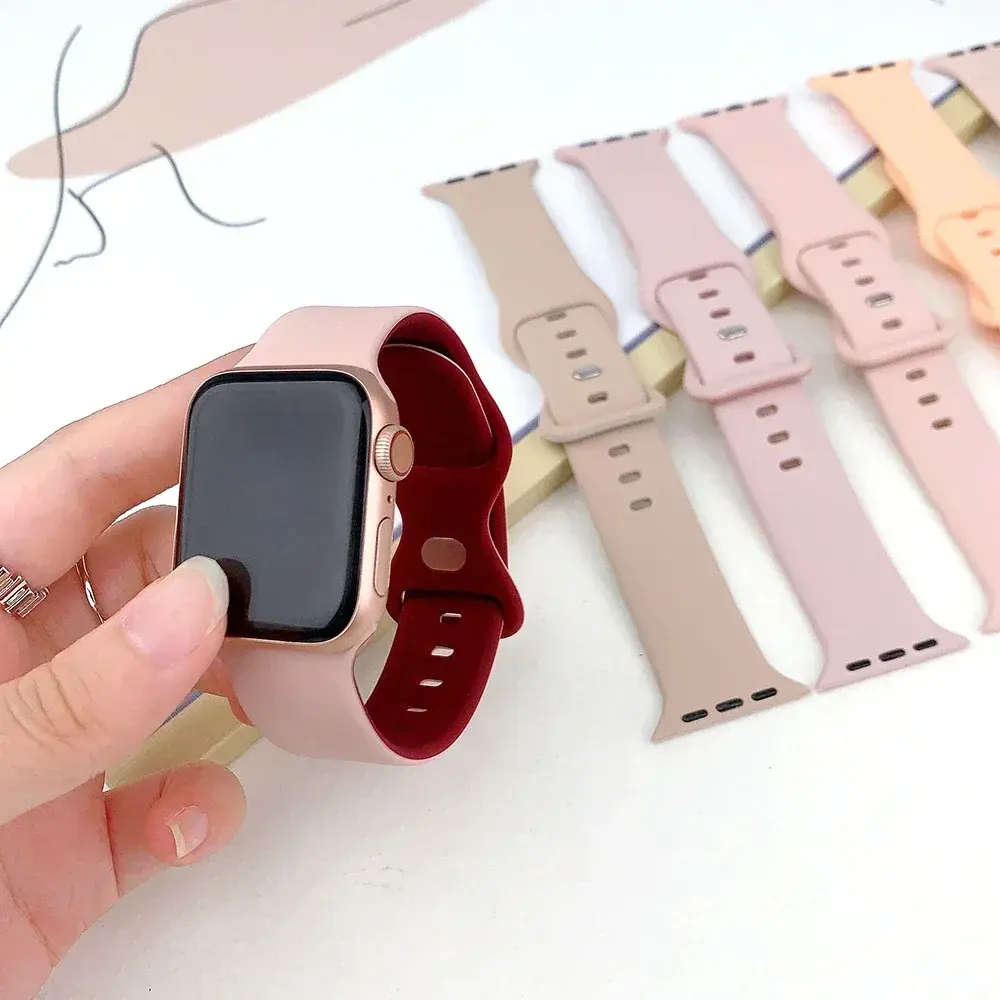 Soft Silicone Band for Apple Watch 8 7 6 5 4 3 SE Strap Bracelet for IWatch Ultra 49mm 45mm 41mm 40mm 44mm 38mm 42mm Watch Band