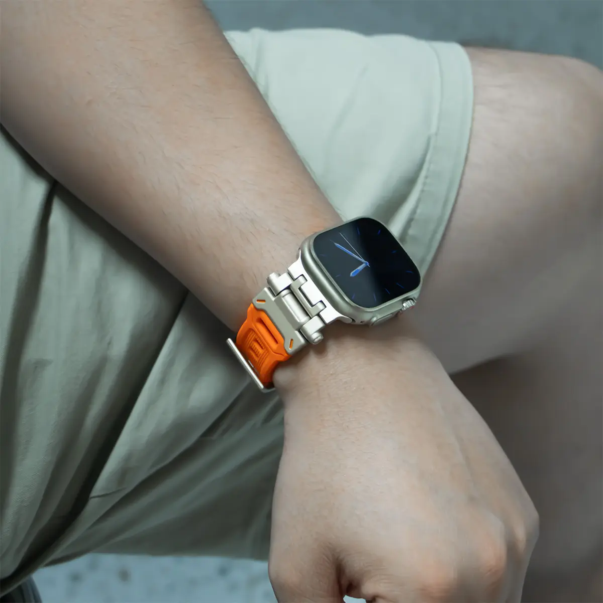 Silicone Sport Strap For Apple Watch 9 45mm Ultra 2 49MM 44mm 42mm Titanium Color TPU watch band for iWatch 9 8 SE 7 6 4 5 3 2 1