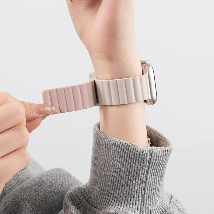 Original Magnetic bands for Apple Watch Strap 46mm 44mm 45 49mm 41mm Silicone Bracelet For iwatch Ultra 2 Series 9 8 SE Correa
