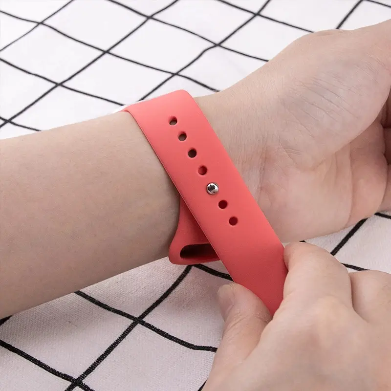 Silicone Strap For Apple Watch Band 46mm 40mm 44mm 49mm 45mm 41mm 38mm 42mm 44 mm Bracelet iWatch Series 10 9 8 7 6 SE Ultra 2