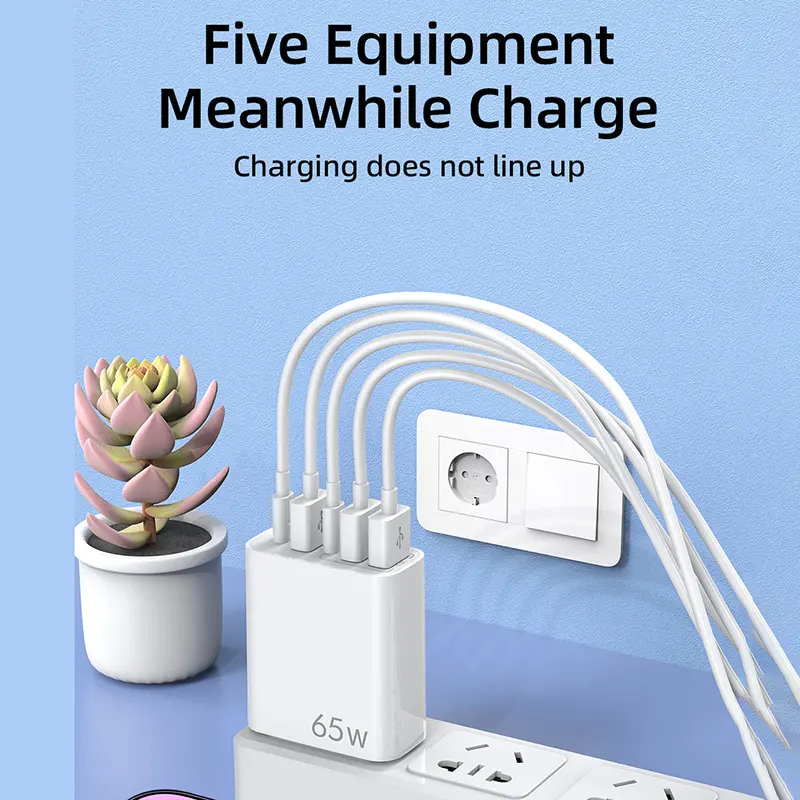 65W Mobile Phone Charger Fast Charge 3USB&PD20W Type-c Port Travel Multi-function Charger For US EU Uk Suitable For Iphone
