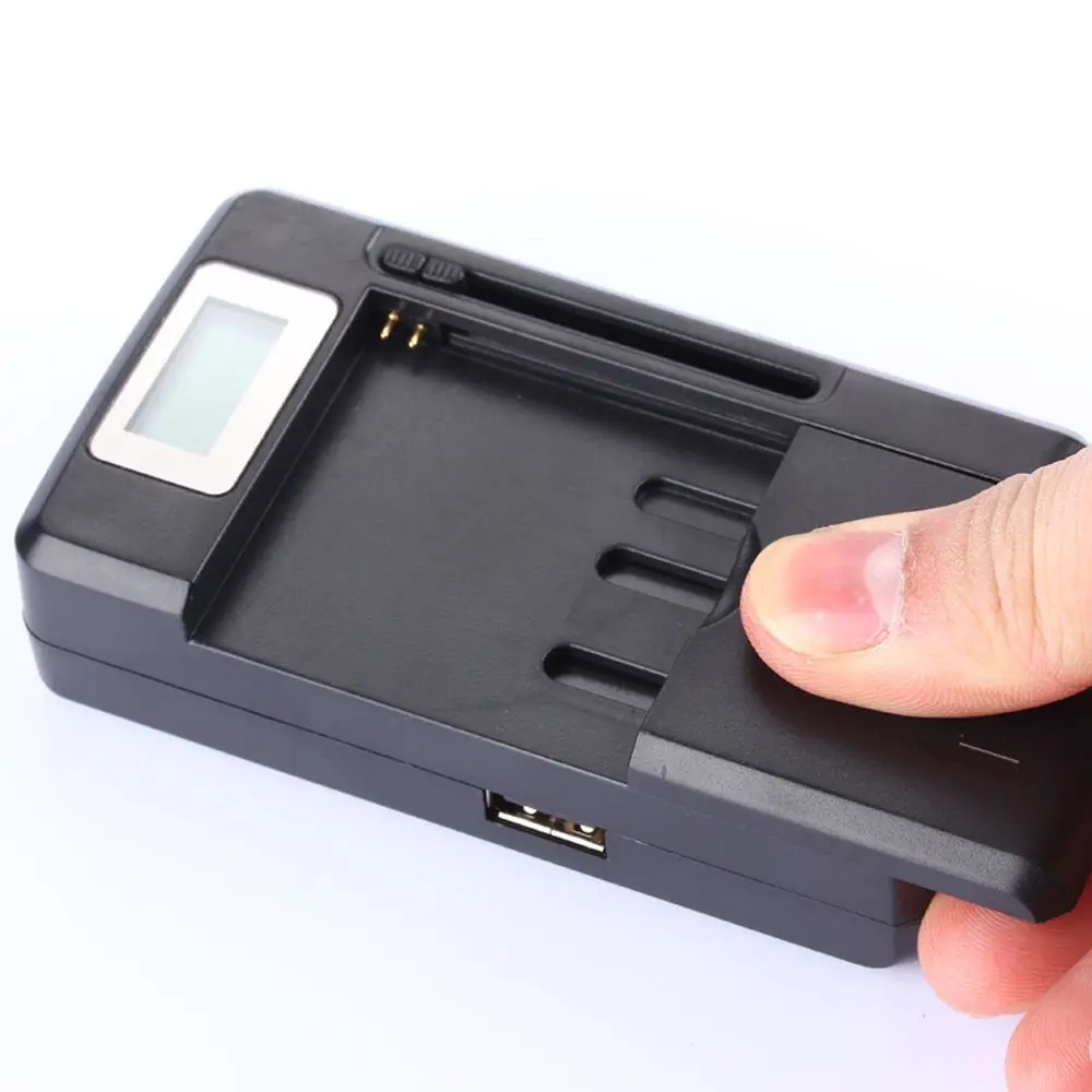 Universal For Cell Phones US Plug LCD Display Mobile Battery Charger Desktop Charger USB Port