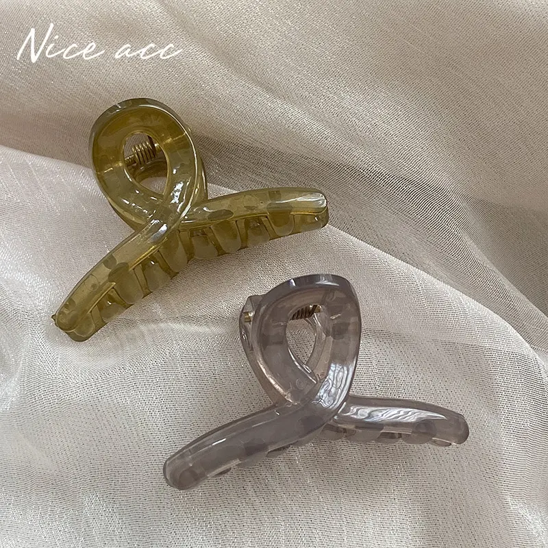 4pcs mini cute claw clip small girl hair claw semi transparent bangs side clip small shark clip women's hair accessory