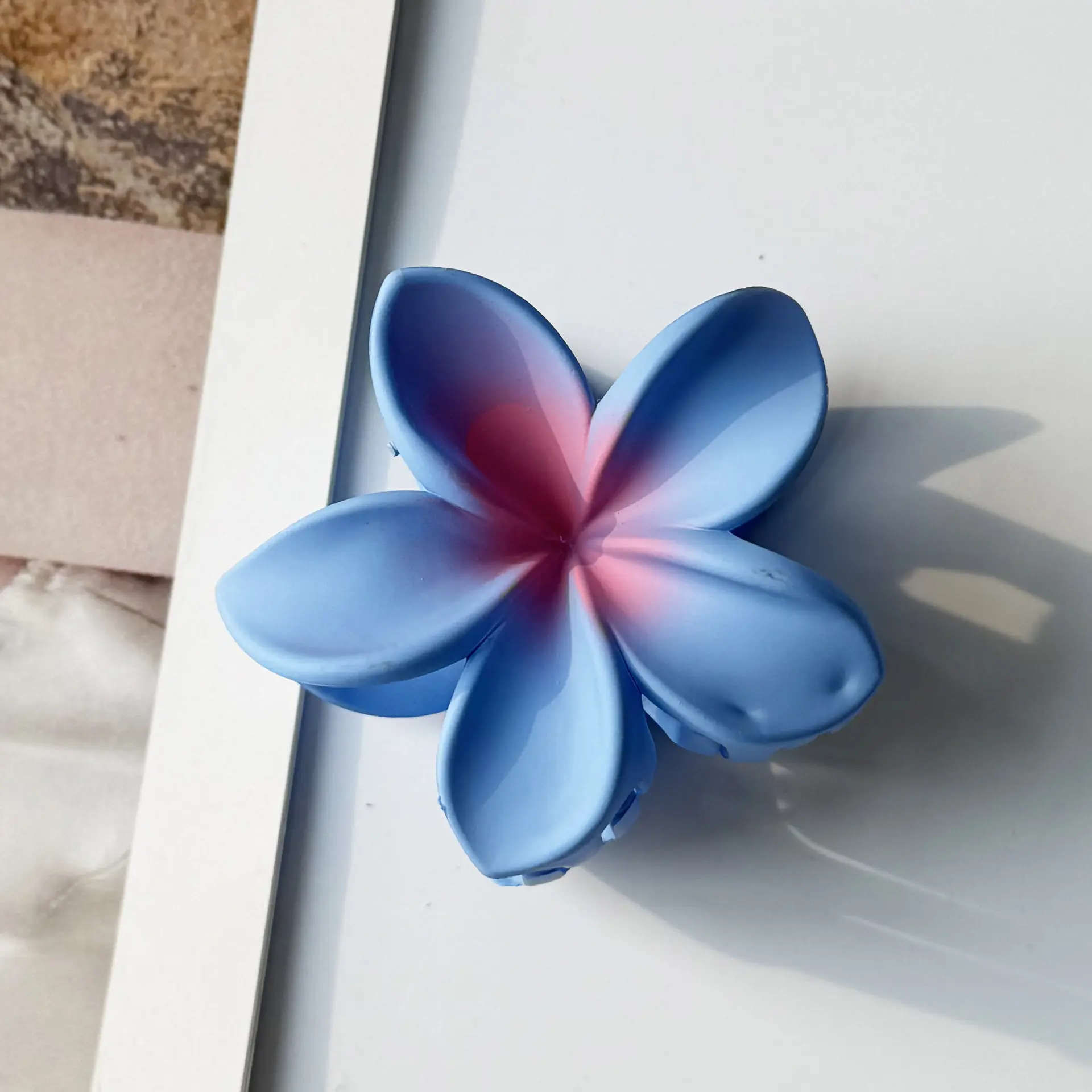 Korean Gradient Flower Hair Claw Clip For Women Hair Clip Crab Hair Claws Ponytail Hairpins Bath Barrette Headwear Accessories