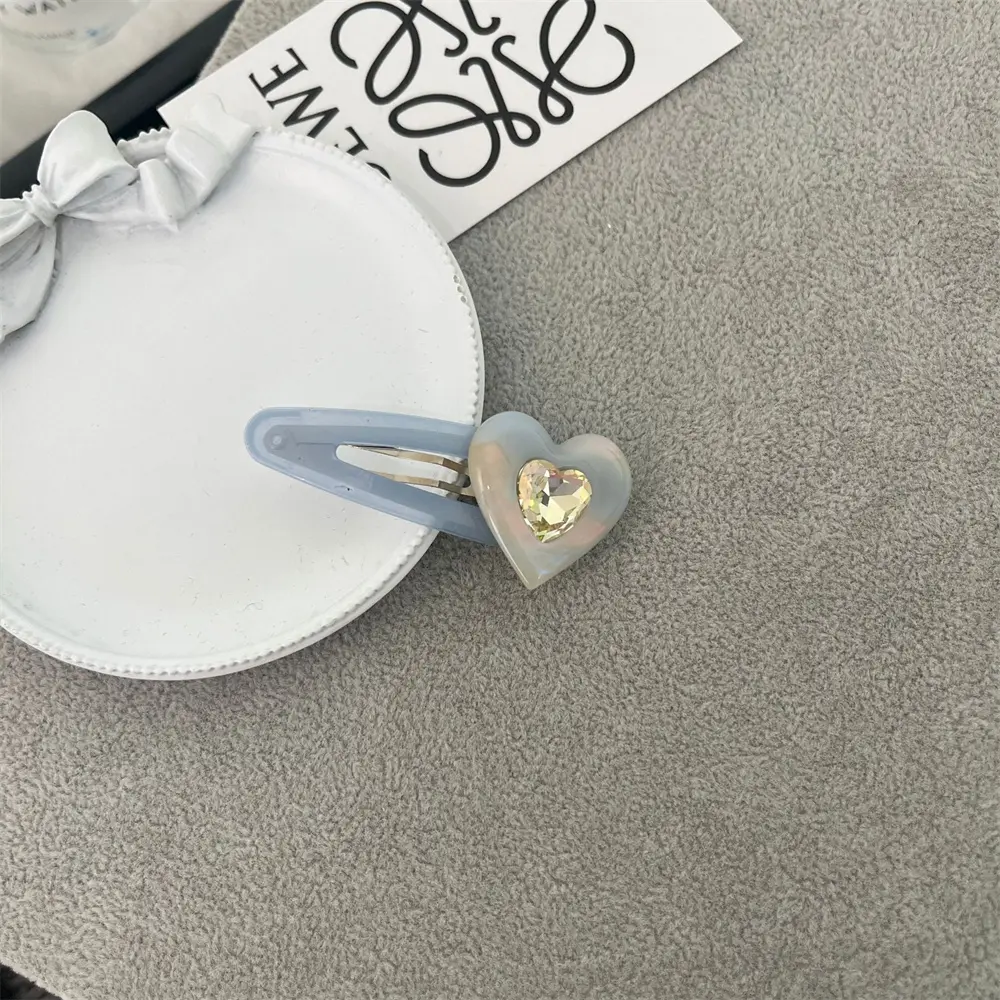 Korean Ins Style Acetate Love Shape Hair Clips Luxury Rhinestone Bb Hairpin For Girl Sweet Side Bangs Barrettes Hair Accessories