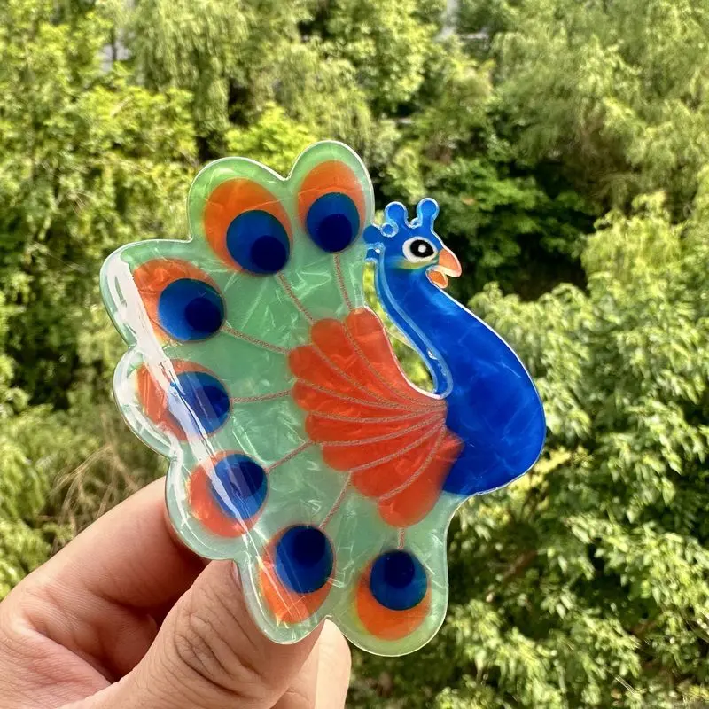 1pc New personalized acrylic clip for cute hair accessories, peacock hair clip, back of the head, coiled hair, shark clip