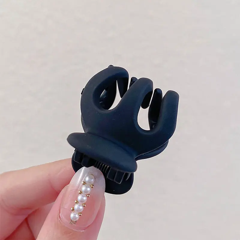 Small Hair Claw Clips 5CM Ponytail Hair Clip Solid Color Hairpin Simple Headdress Fashion Women Girls Headwear Accessories