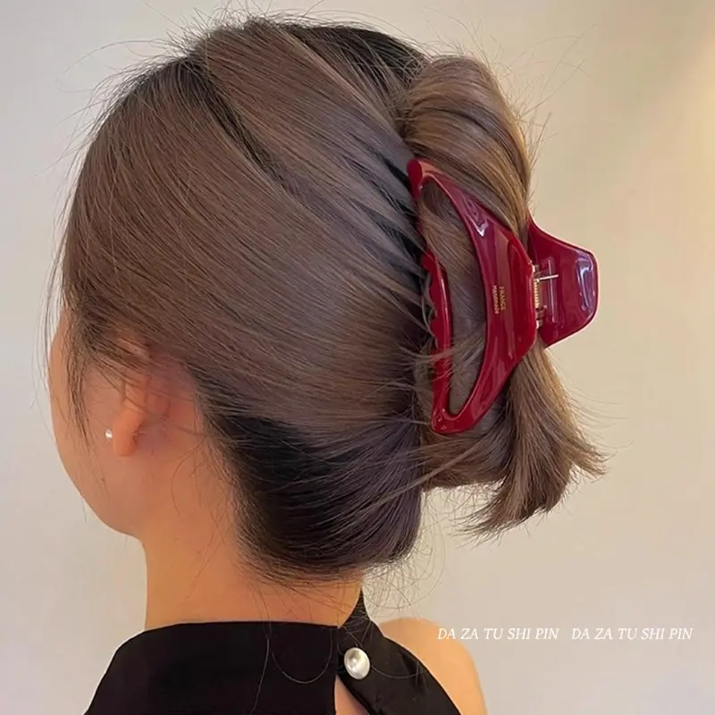 French Style Vintage High Quality Hollow Hair Claw For Women Girl Sweet Hair Ornament Claw Clip Hair Clip Fashion Hair Accessory