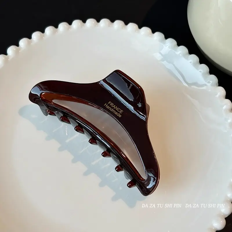 French Style Vintage High Quality Hollow Hair Claw For Women Girl Sweet Hair Ornament Claw Clip Hair Clip Fashion Hair Accessory