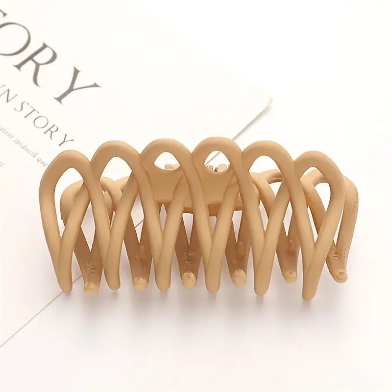 Fashion Women Hair Claw Plastic Hair Clips Elegant Colorful Solid Color Mesh Hollow Out Claw Clip Girls Hair Accessories Gift