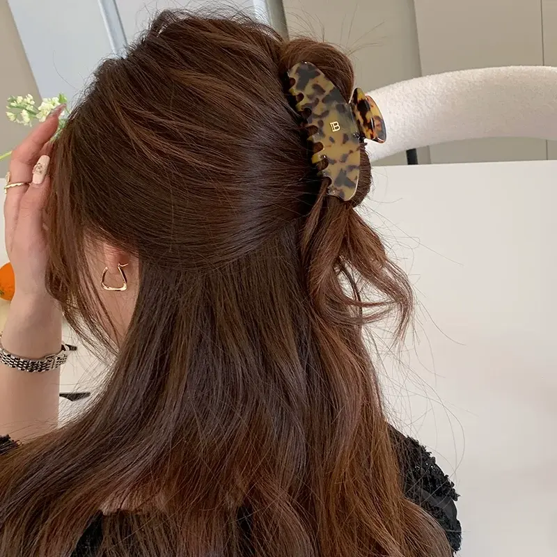 Letter Hairclaws Shark Clip High Ponytail Hair Grab Clip Headwear Women's Fashion Barrettes Hair Accessories New Korean Hairpin
