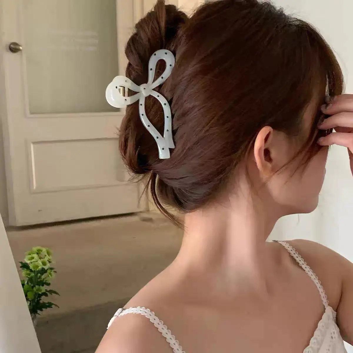 1pc black and white polka dot streamer bow grab clip luxury versatile shark clip hair clip hair grab elegant hair accessories