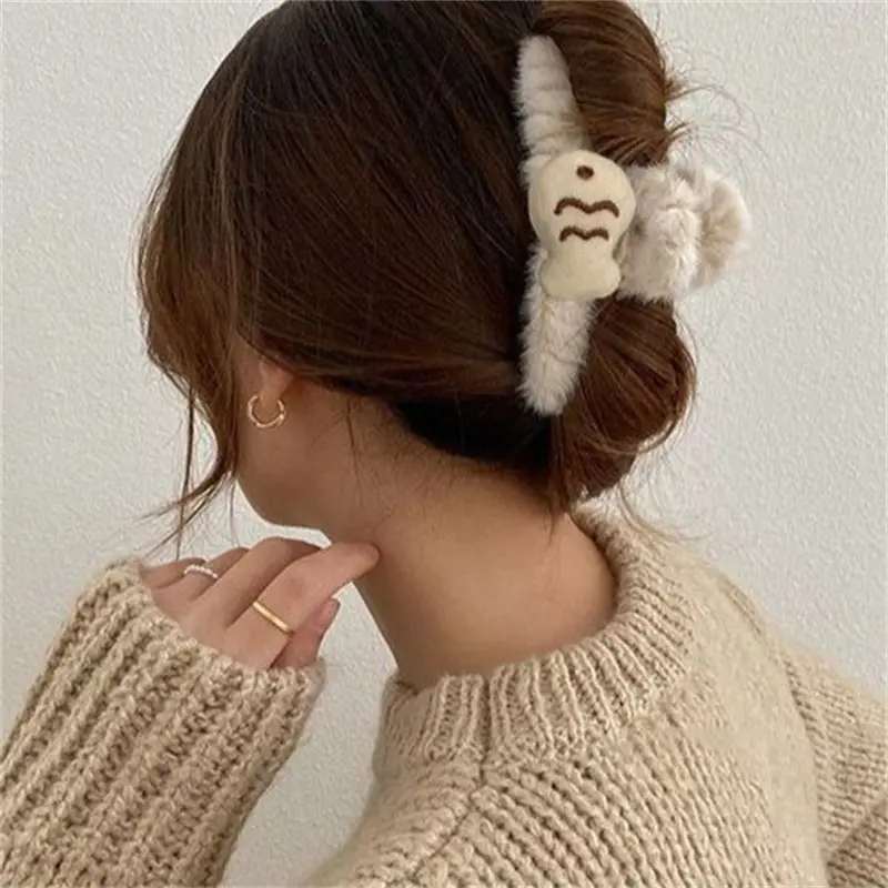 New Cartoon Doll Hair Clips For Women Cute Little Fish Plush Hair Clamp Back Head Tie Hairpin Fashion Girls Hair Accessories