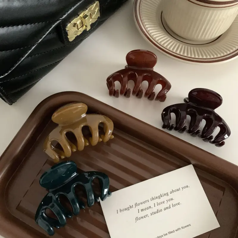 Fashion Women Hair Claw Elegant Colorful Solid Color Claw Clip Girls Hair Barrettes 7cm Hair Clips Hair Accessories 2022 New