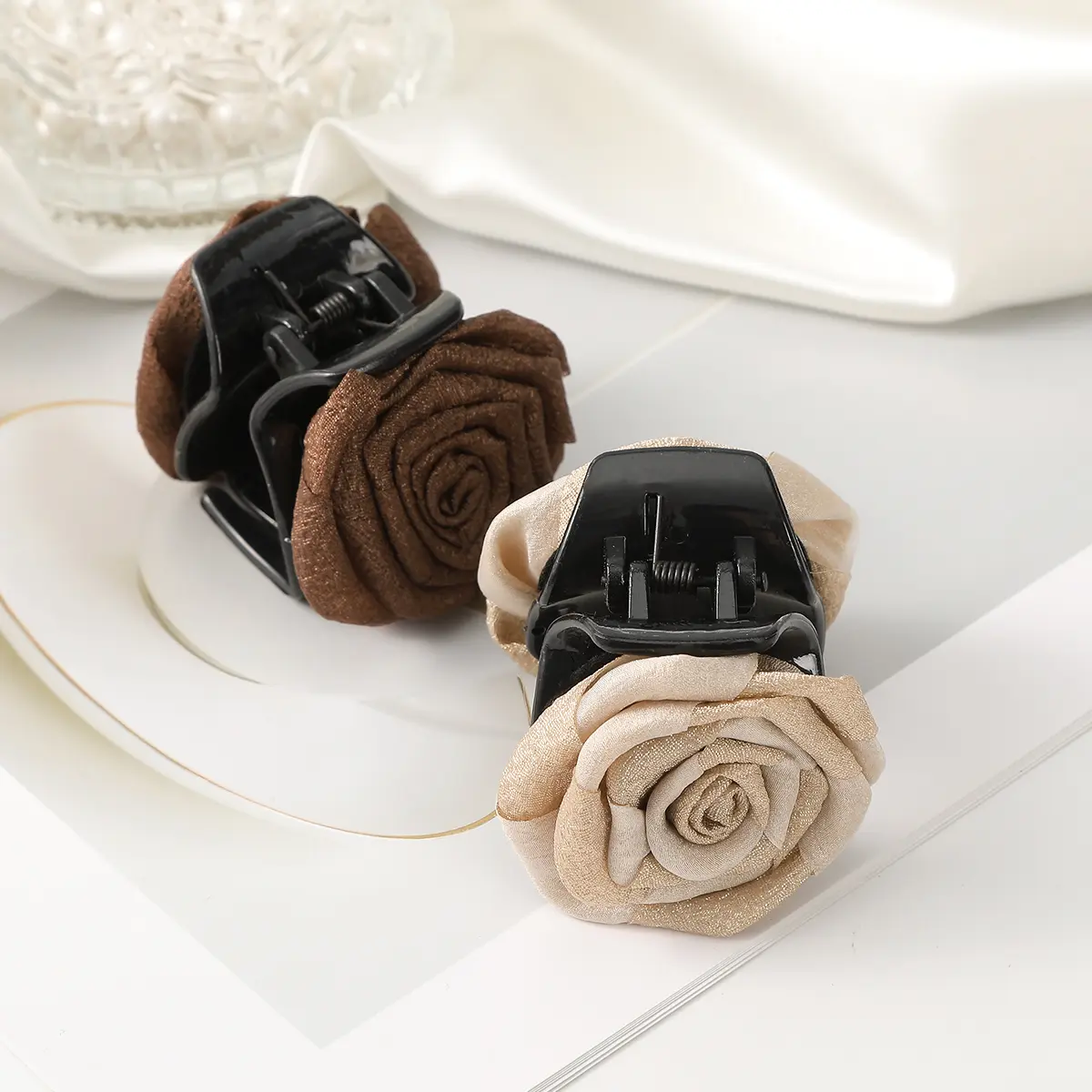 AWAYTR Linen Flowers Hair Claws Farbic Ponytail Hair Clips Crab For Women Girl Gift Hair Accessories Valentine Headwear