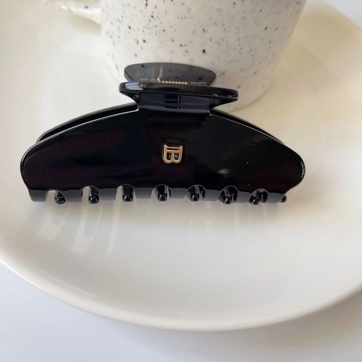 Letter Hairclaws Shark Clip High Ponytail Hair Grab Clip Headwear Women's Fashion Barrettes Hair Accessories New