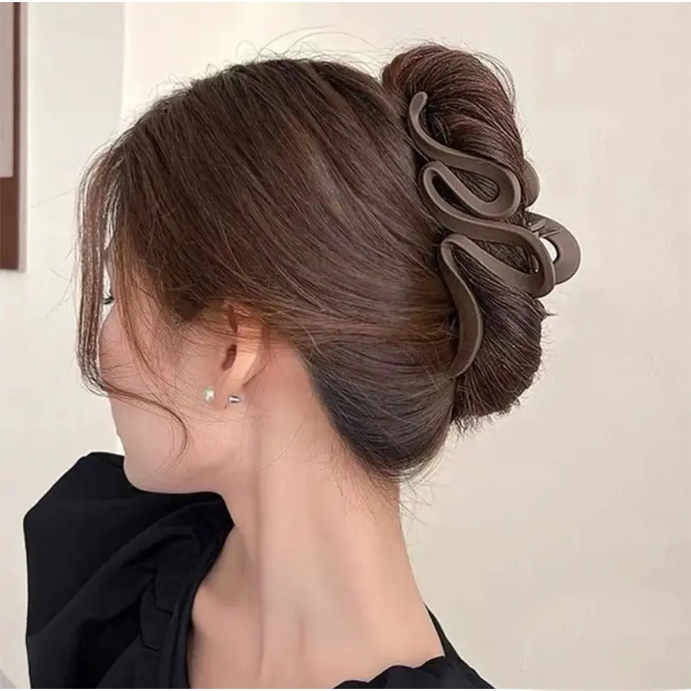 13cm Acrylic Hair Clips For Women Hairpin Matte Wave Hair Claw Clip Hair Accessories Girls Headwear 4 Colors New